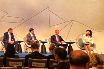 福島優子-バイリンガル キャスター/モデレーター